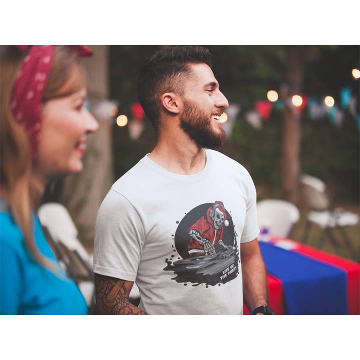 T-shirt La vie de la fête pour la vente par Tidal Colors