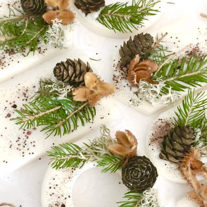 Suspension parfumée "Balade en forêt" pour la vente par LNDECO