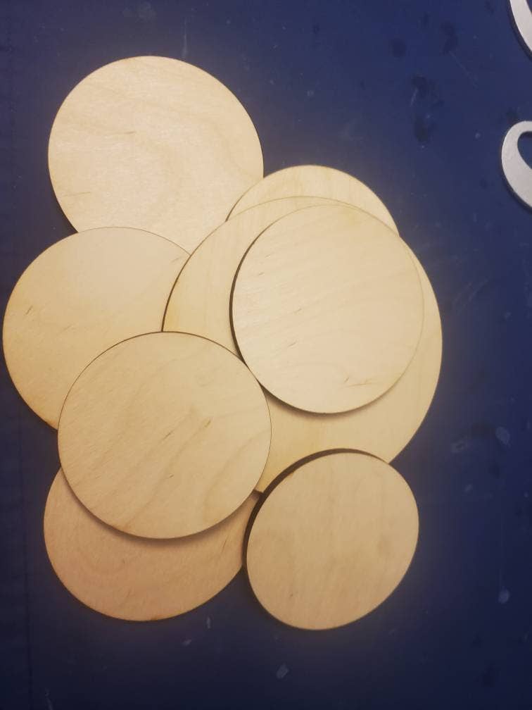 Char & Beam – wholesale Craft supplies – Baltic Birch Wood Rounds, Unfinished 1/4" Birch Circles3