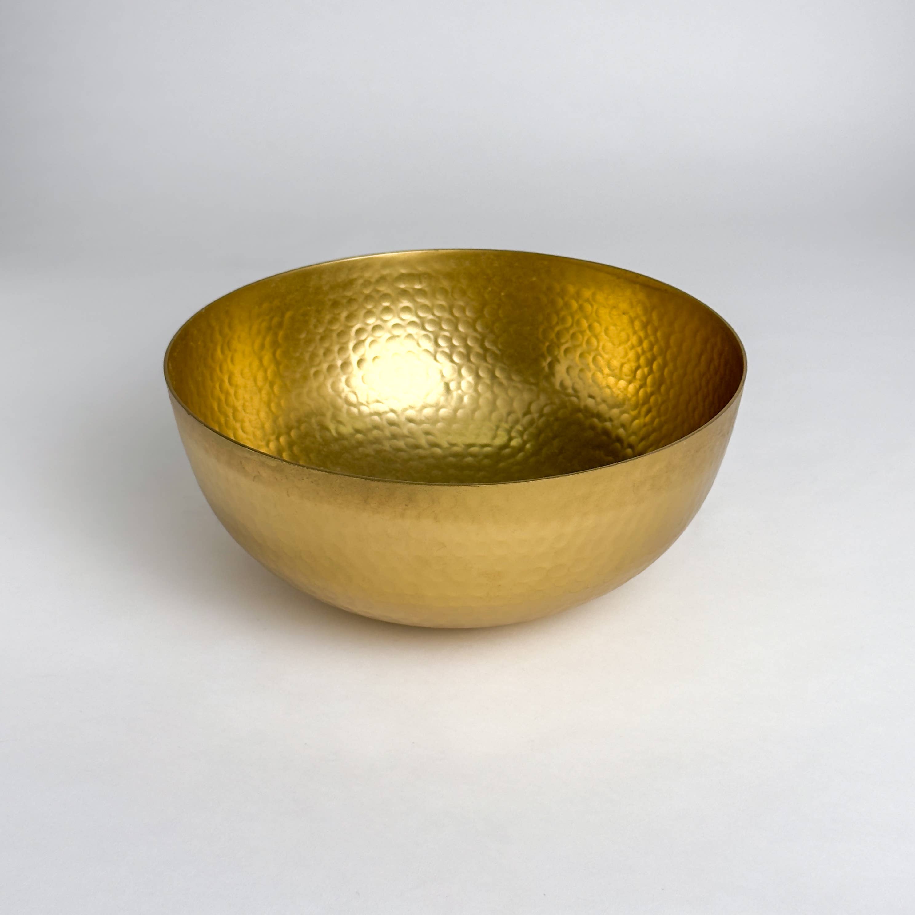 India Handicrafts Inc - Venta al por mayor Bandejas/platos/boles decorativos - CUENCO DORADO MARTILLADO4