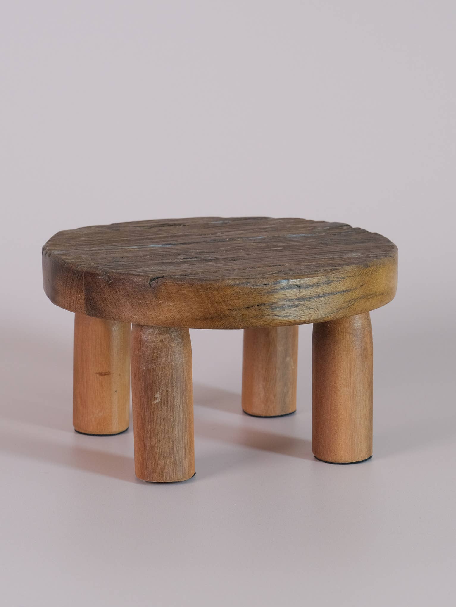 Made Market Co. - Wholesale Decorative Tabletop Object - Round Stool Pedestal5
