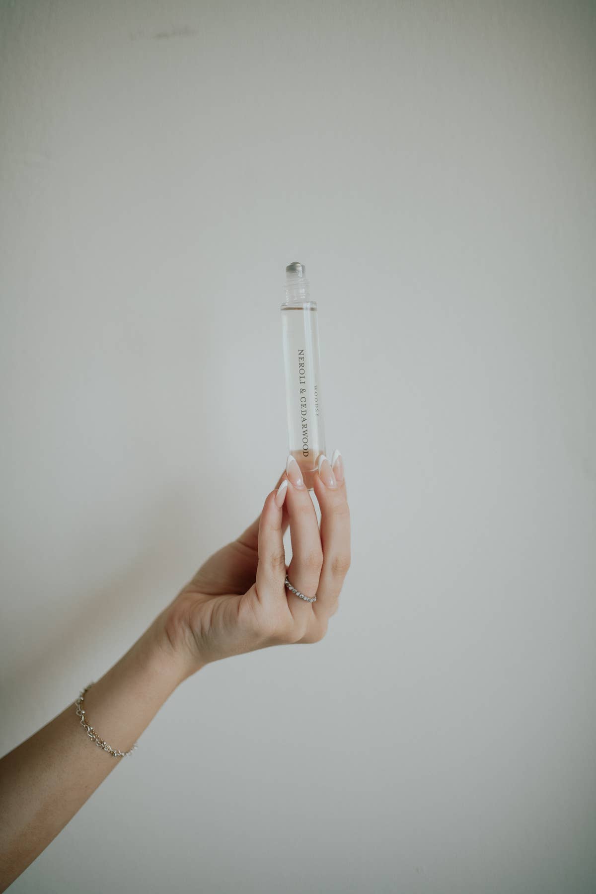 Woodsy Homelife - Wholesale Roll-On Fragrance - Neroli & Cedarwood/Roll-On Fragrance/10mls1