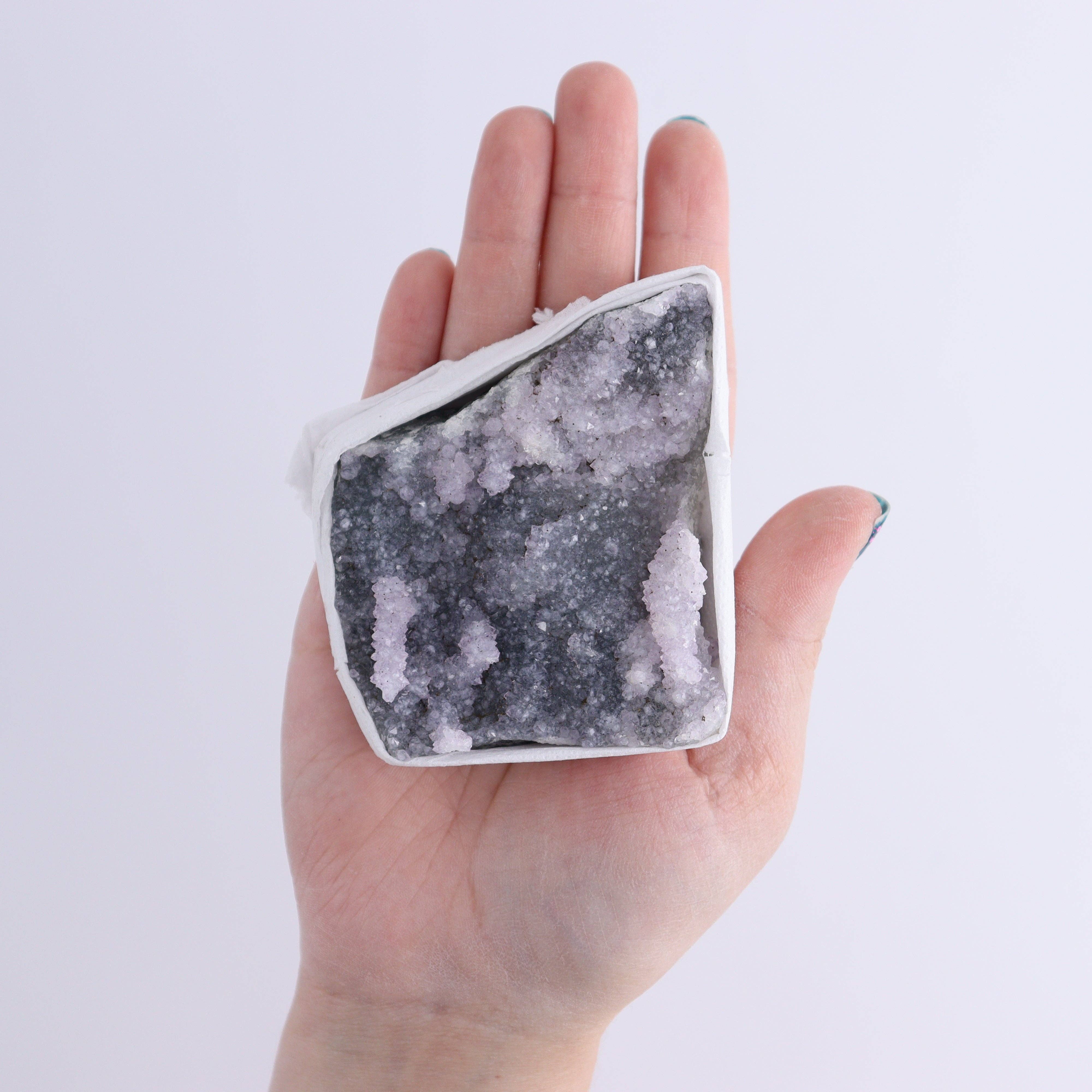 Mi Esperanza Minerals - Vendita all'ingrosso Pietra/cristallo spirituale - Gruppi di Ametista dell'Uruguay con Formazioni Piatte di 135