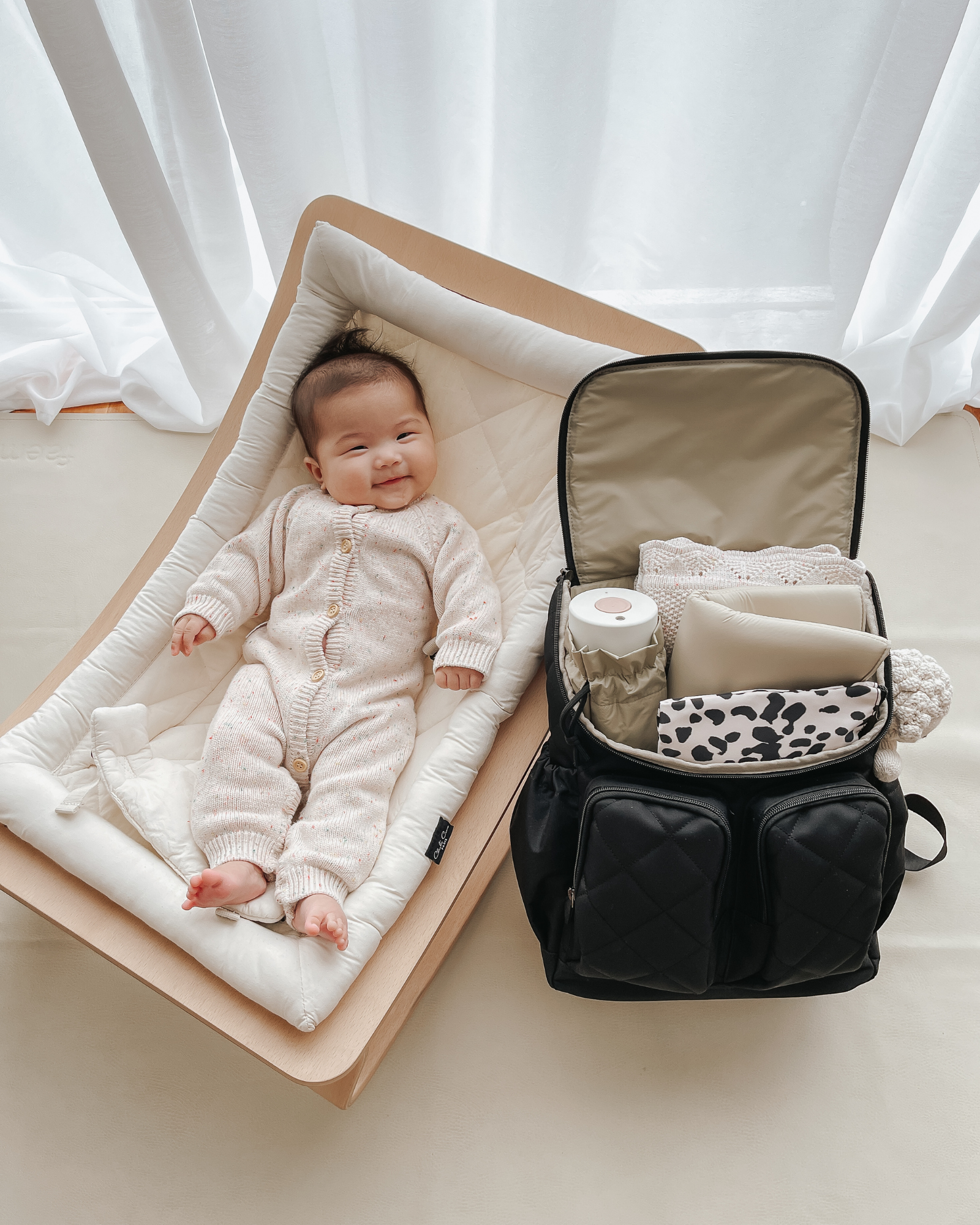 OiOi - Venta al por mayor Bolsa para pañales - Bebés - Mochila para pañales Signature - Black Diamond Quit4