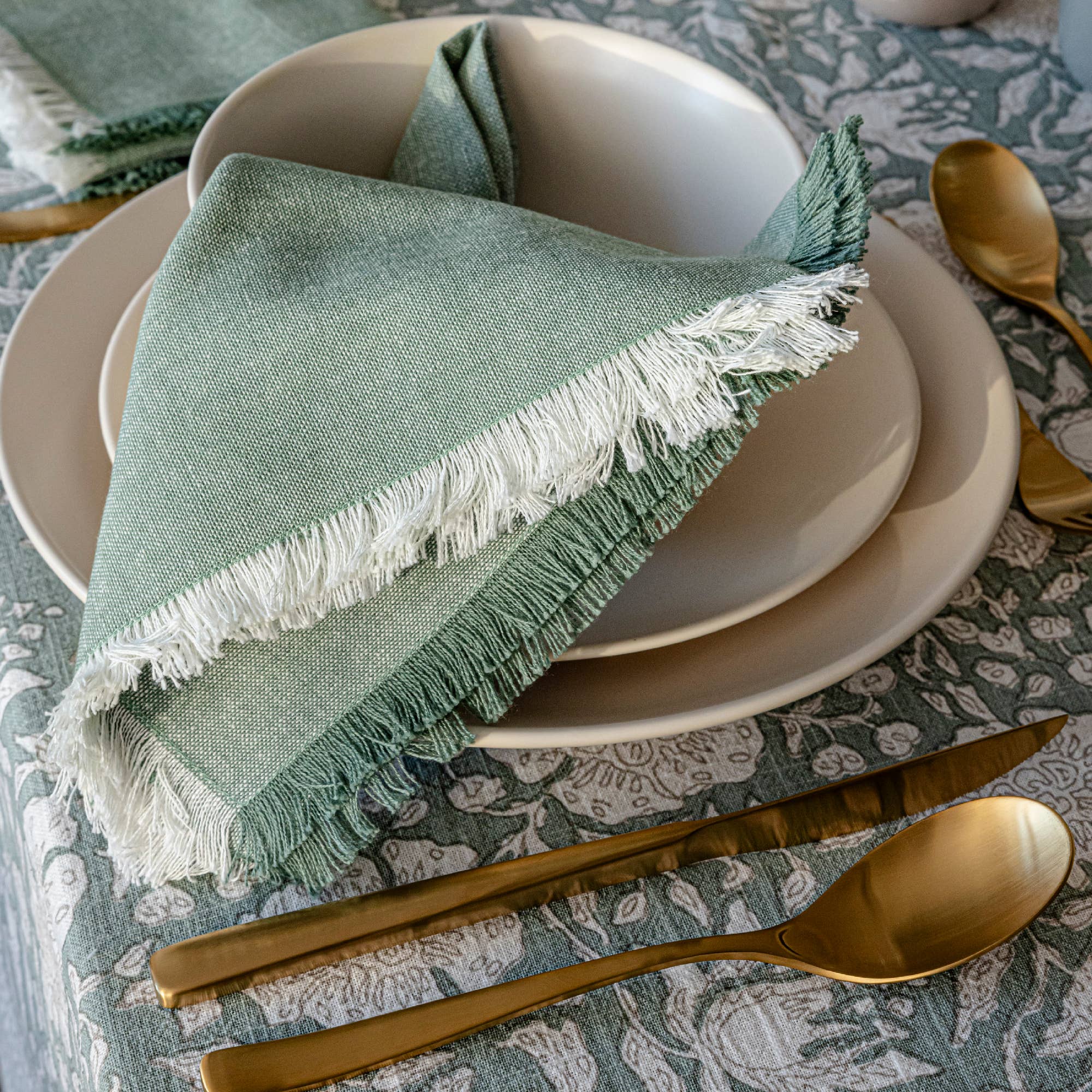 over&back - Wholesale Dinner & Cloth Napkin - Frayed Chambray Napkins – Set of 418
