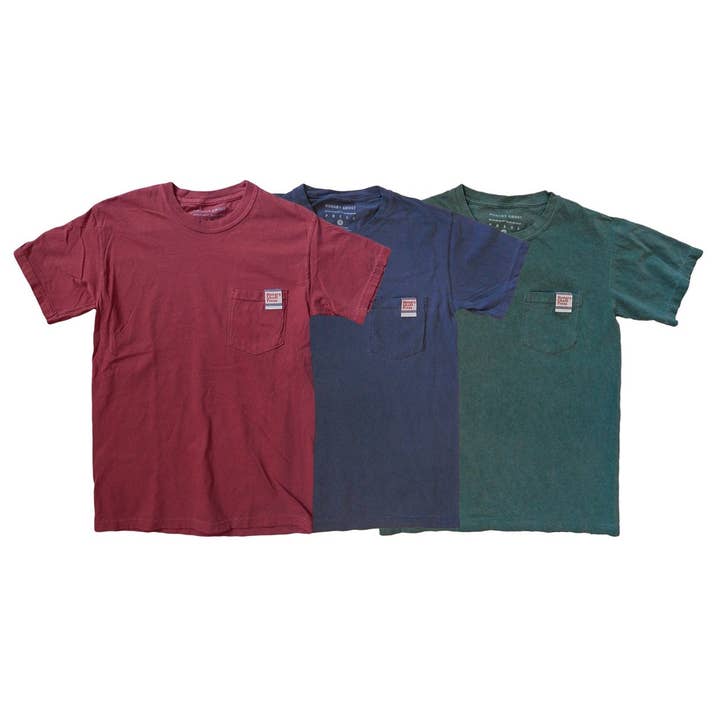 Camiseta New England Pocket para venta al por mayor de Hungry Ghost Press