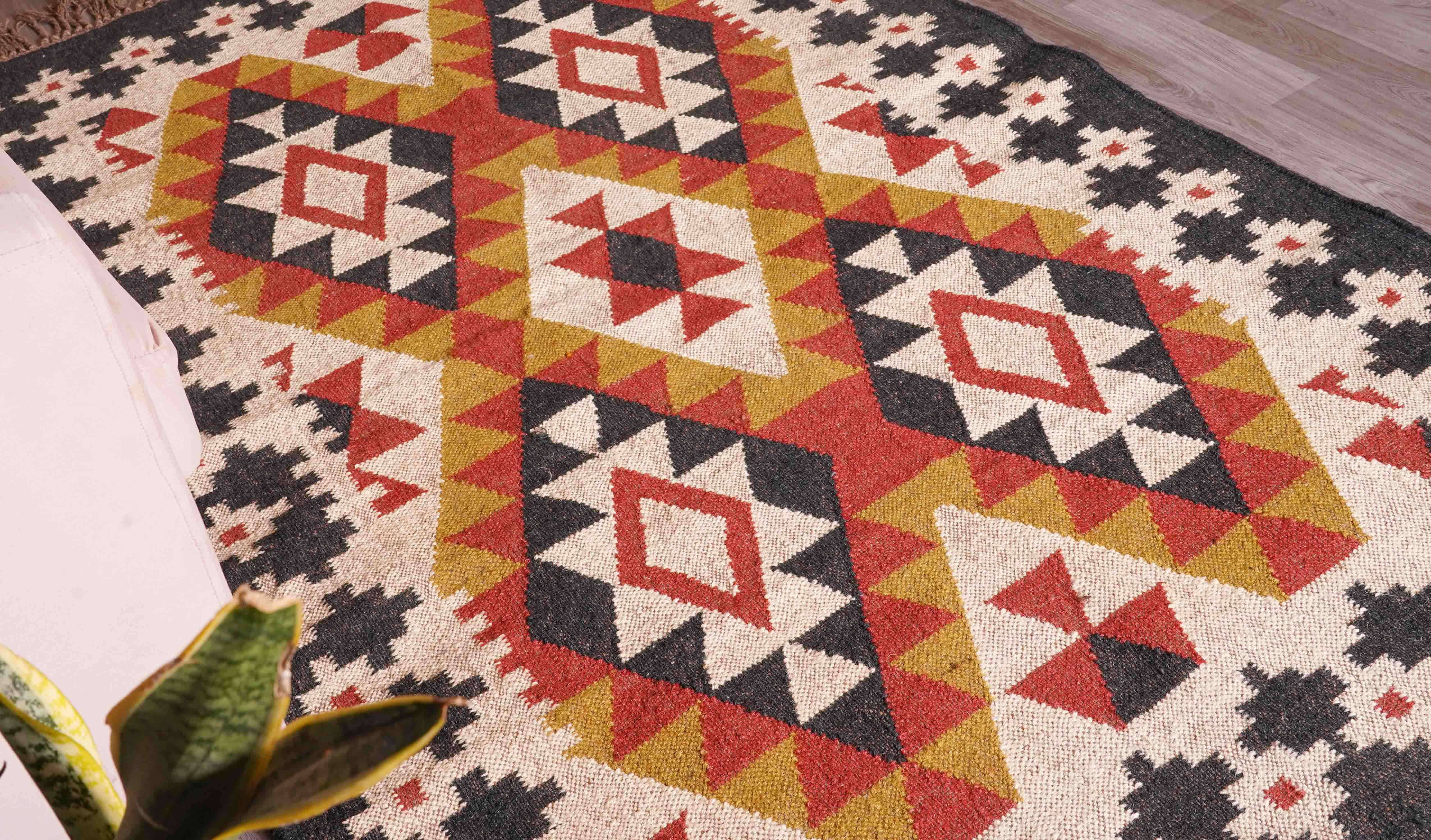 Chouhan Rugs - Wholesale Area Rug - Indian Village Art Hand Woven Wool Jute Kilim Decor Jute Rug2