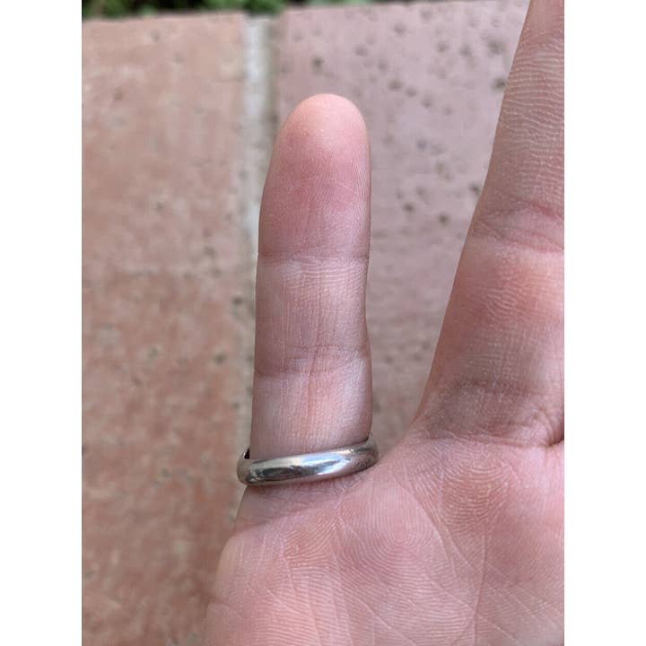 Nizhonitradersllc - Wholesale Cocktail/statement ring - Handcrafted Kingmen Turquoise & Sterling Silver Wave Ring2