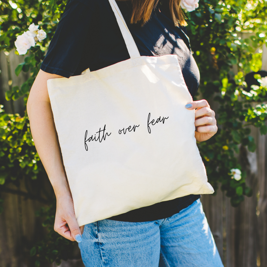 Abiding Love Co. - Vente Tote bag – unisexe - Sac fourre-tout Faith over Fear1