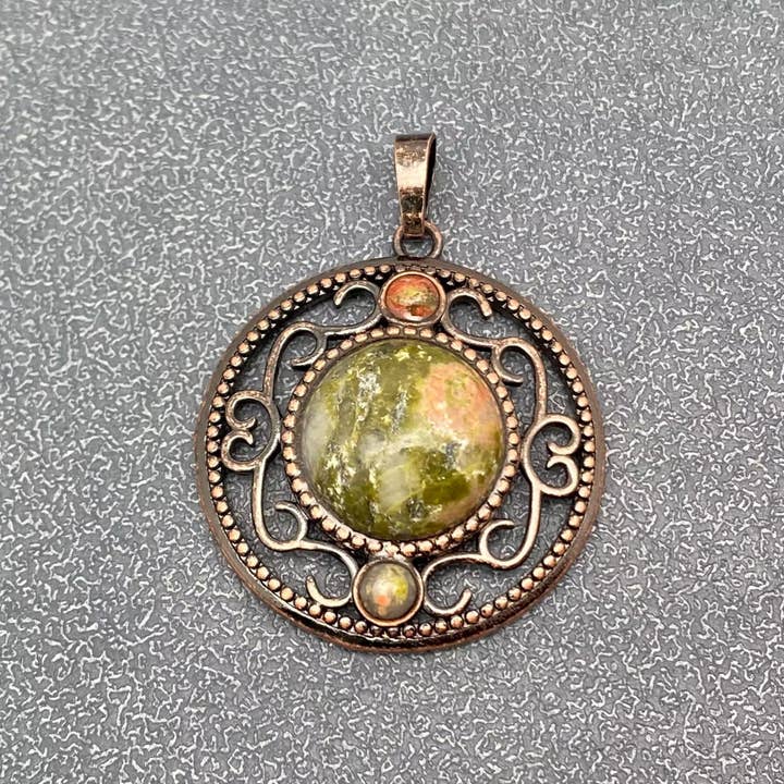 Mio Queena - Wholesale Individual Charm/Pendant - Vintage Natural Stone Hollow Circular Charm Pendant - CS27