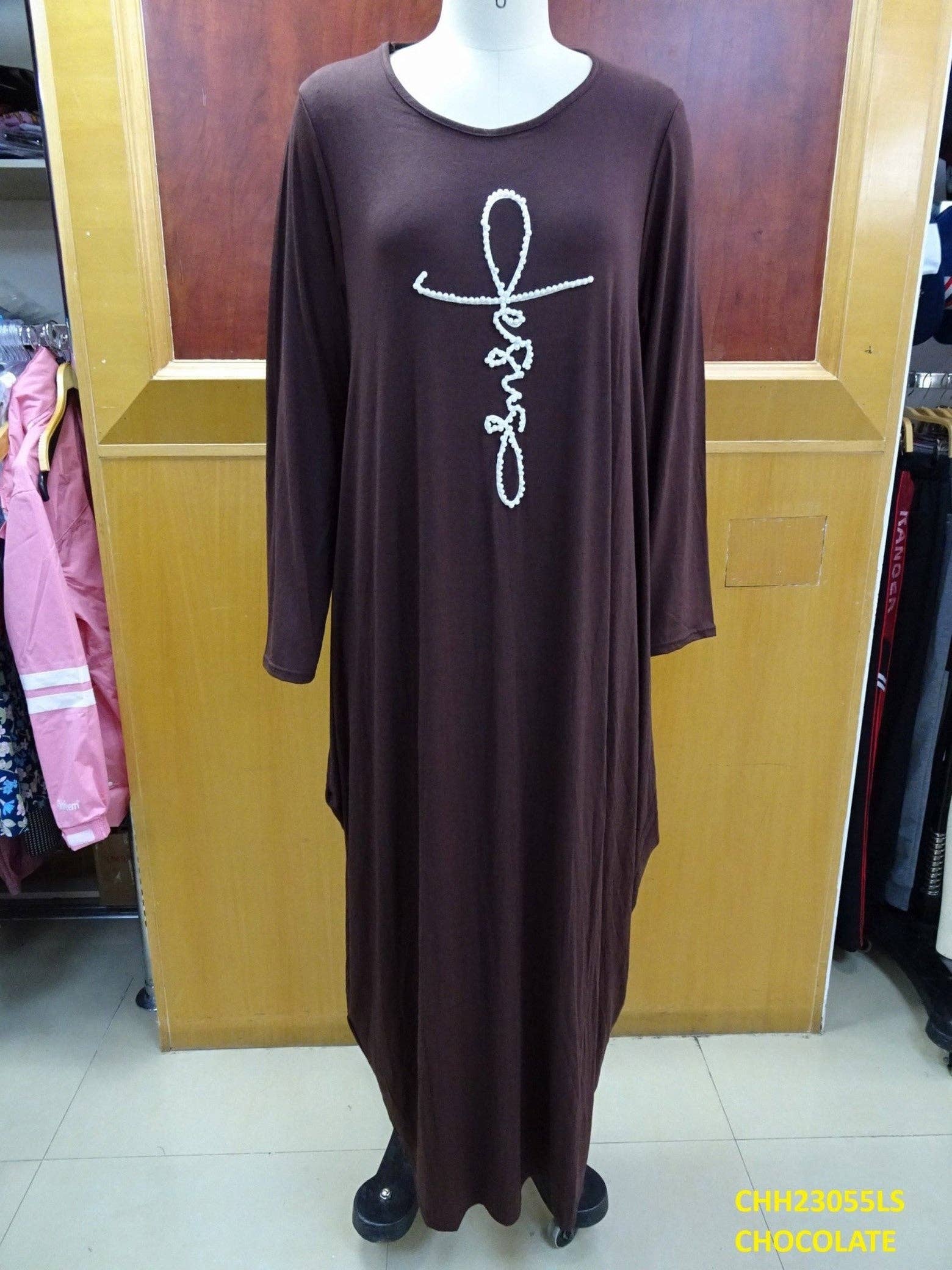 Surtido 23055 Vestido maxi elegante con perlas «JESUS» para mujer de venta al por mayor en Faire3