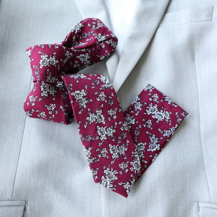 Tie Mood - Wholesale Necktie - Men's - Caelan Cabernet Floral Skinny Tie5