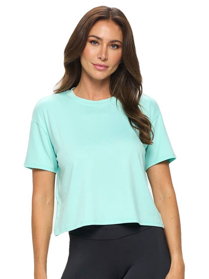 Knit Riot – Engroshandel T-shirt – til kvinder – Kortærmet Boxy Cropped Tee24