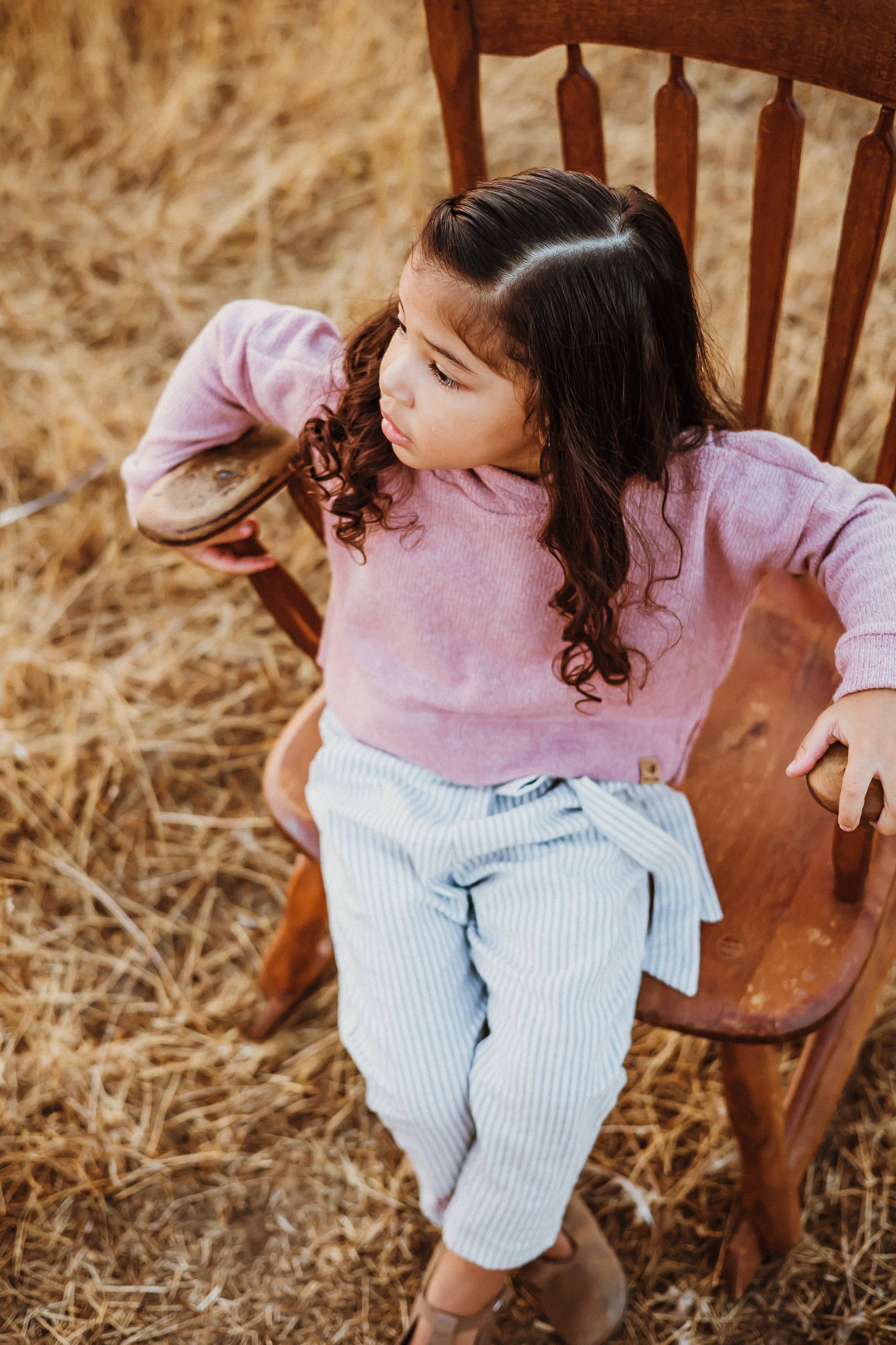 Tate & Adele – wholesale Byxor – Barn – Elsie papperspåse midjebyxa med knytband3