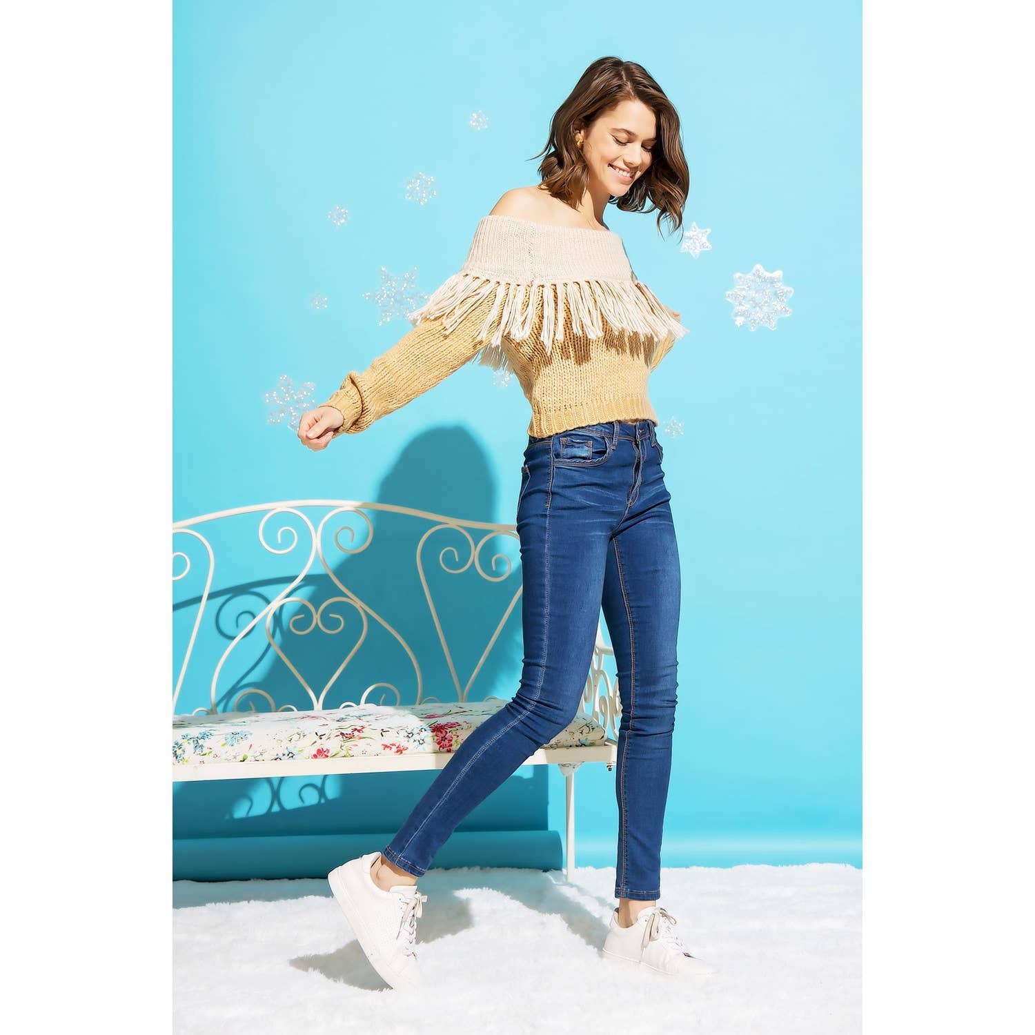 Sweet Generis - Vente Pull en maille – femme - PULL EN MAILLE ÉPAISSE À FRANGES ET ÉPAULES DÉNUDÉES12