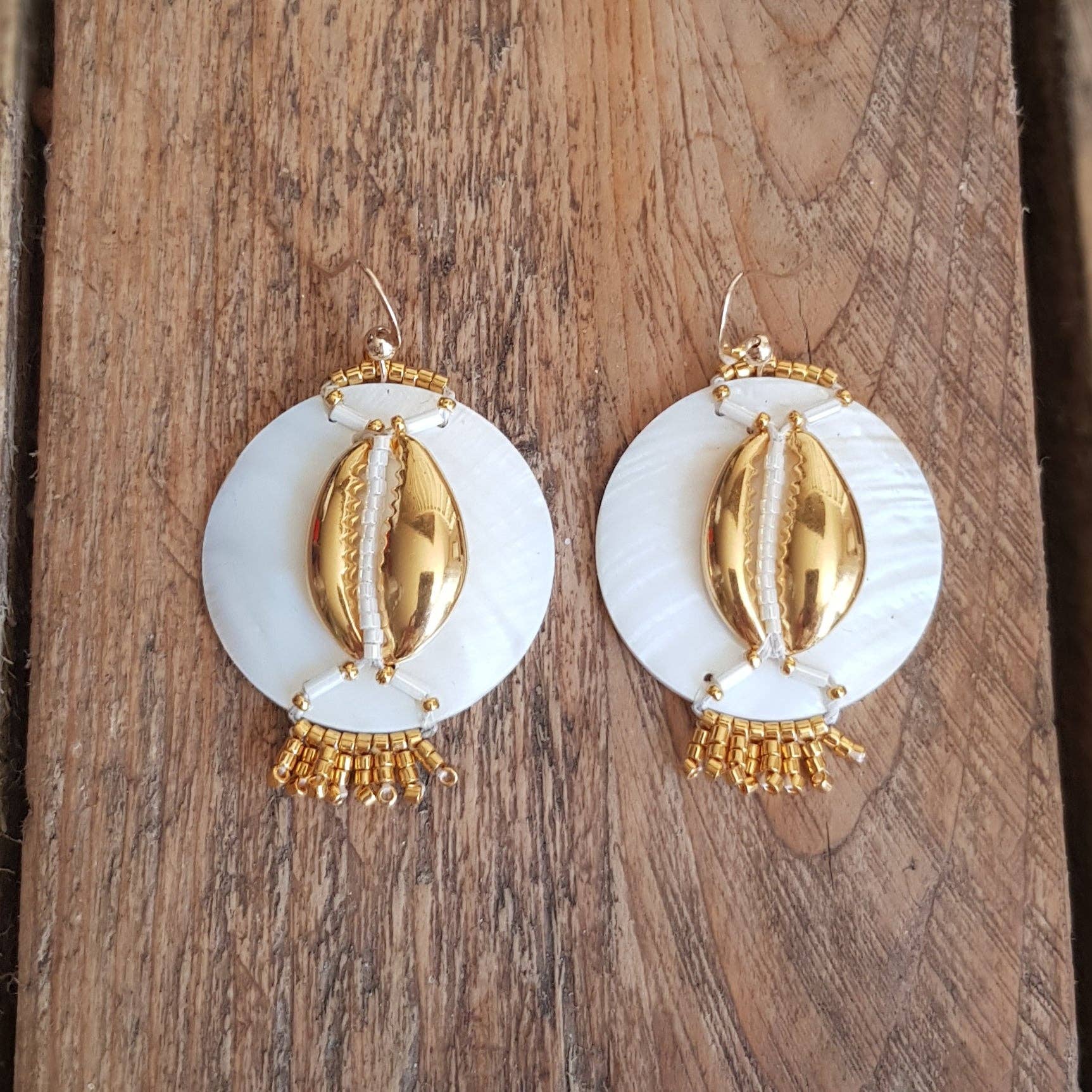 C'cedille - Wholesale Dangle Earrings - Calypso Nacre earrings1