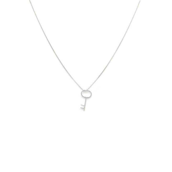 Collier Clé pour la vente par Laughing Sparrow