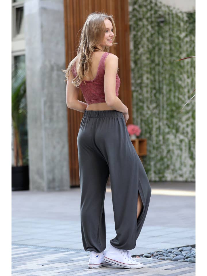 42POPS - Wholesale Pants - Women's - `.Split side pants reg/plus5