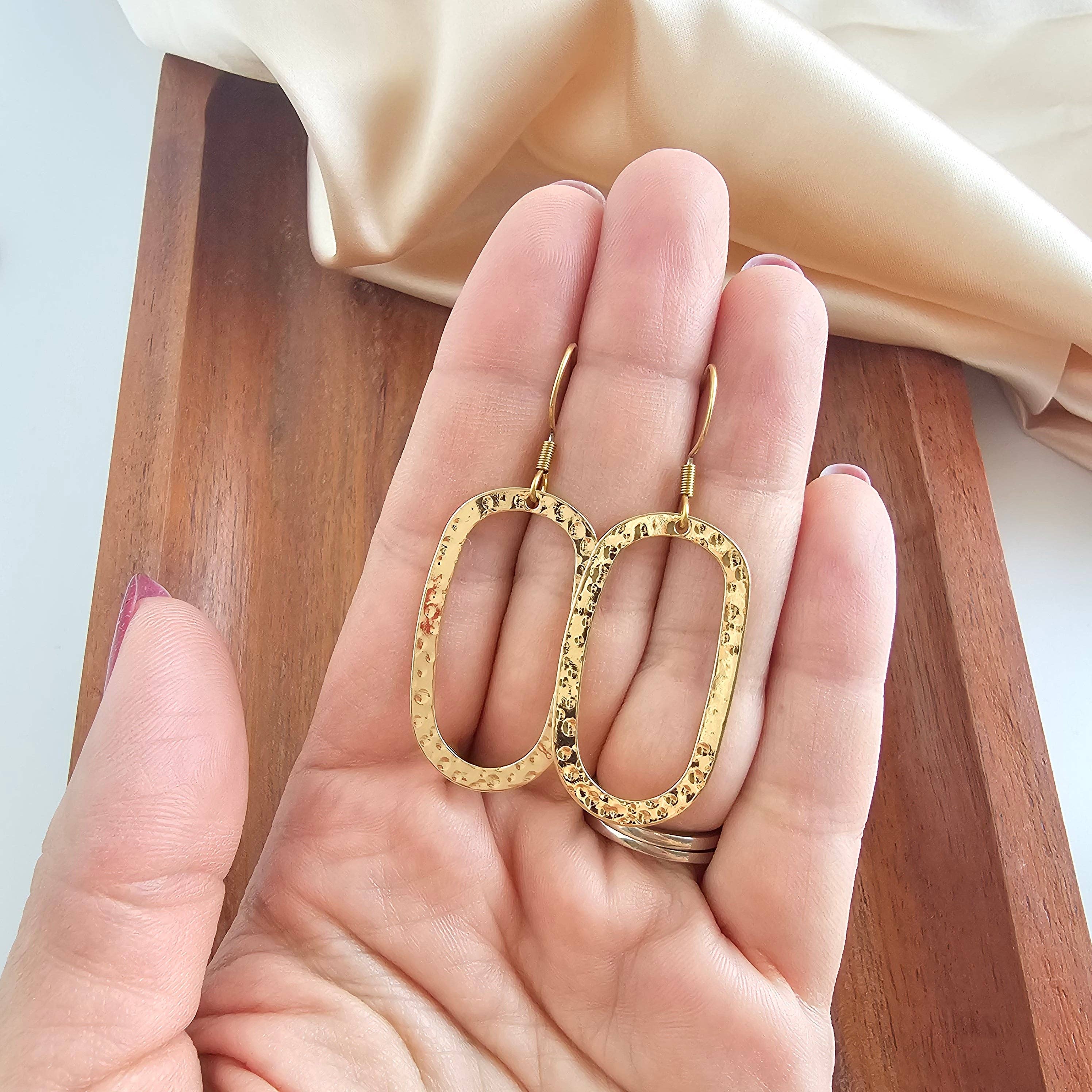 Spiffy & Splendid - Wholesale Dangle Earrings - Sienna Earrings - Gold // Jewelry, Classic8