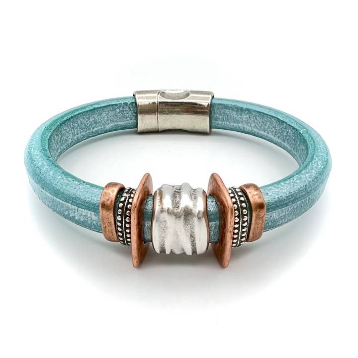 Montana Leather Designs - Wholesale Bangle Bracelet - (MC) Silver Bow Bracelet