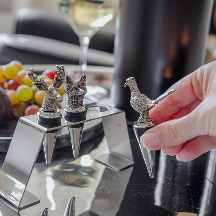 EDZARD - Wholesale Wine Stopper - Set of 3 Stainless Steel Bottle Stoppers with Stand, Deer5