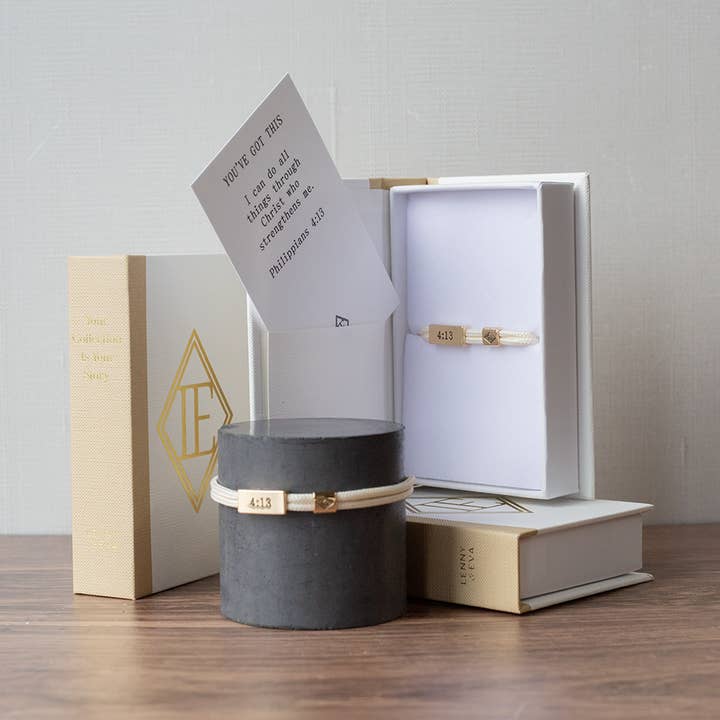 Bracelet Cordon Sentiment-Philippiens 4:13 pour la vente par Lenny & Eva