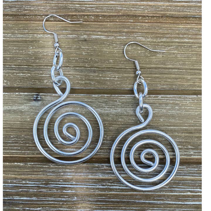 Wendy Nichele Jewelry - Venta al por mayor Pendientes colgantes - Pendientes de aluminio, pendientes de alambre hechos a mano, ligeros2