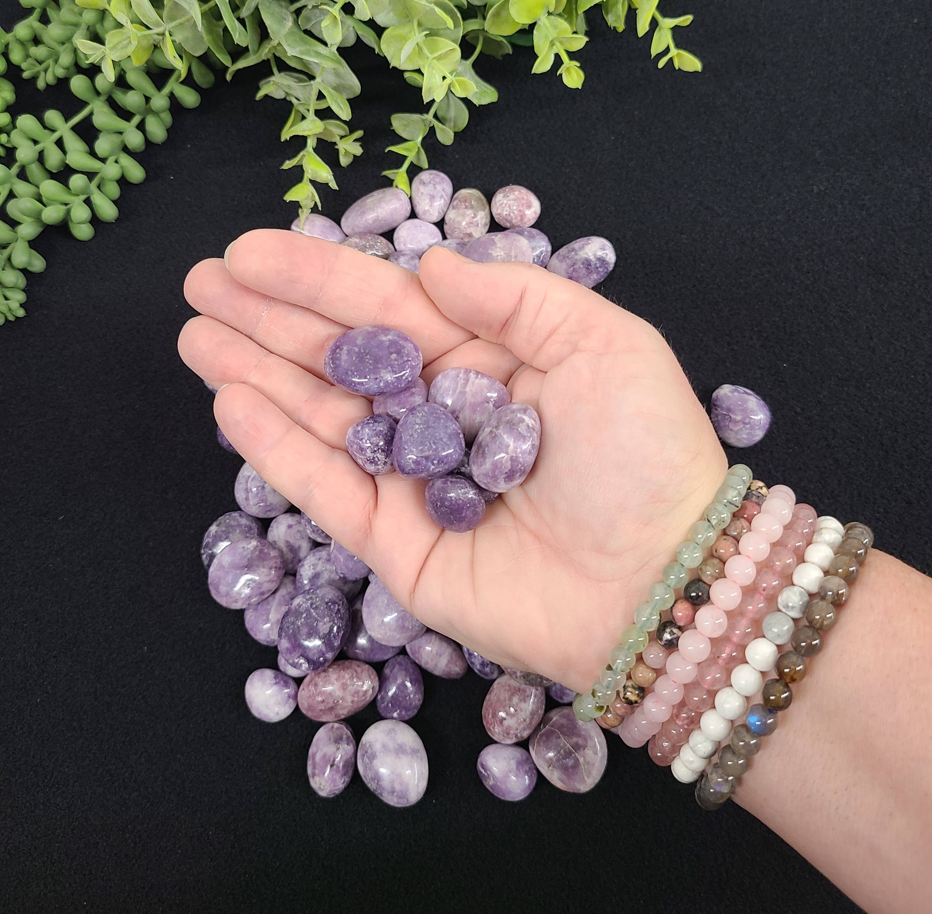 Meraki Gemstones - Wholesale Spiritual stone/crystal - Lepidolite Tumbled Stones (0.5kg/1.1lbs)  20-25mm4