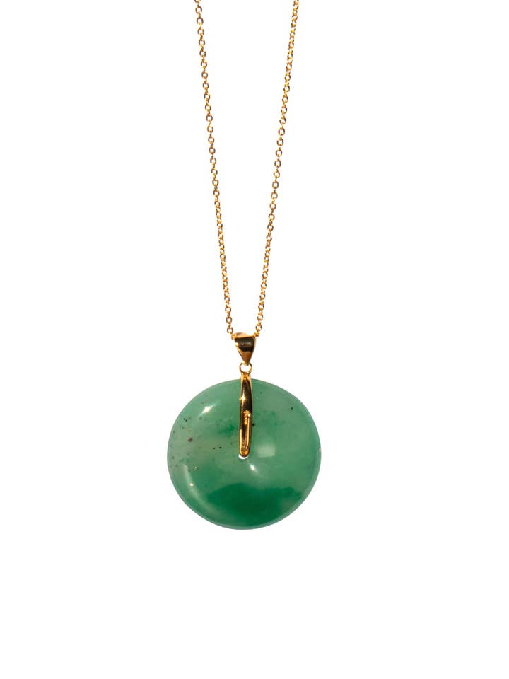 Oro — Collier Pendentif en Pierre de Jade pour la vente par seree