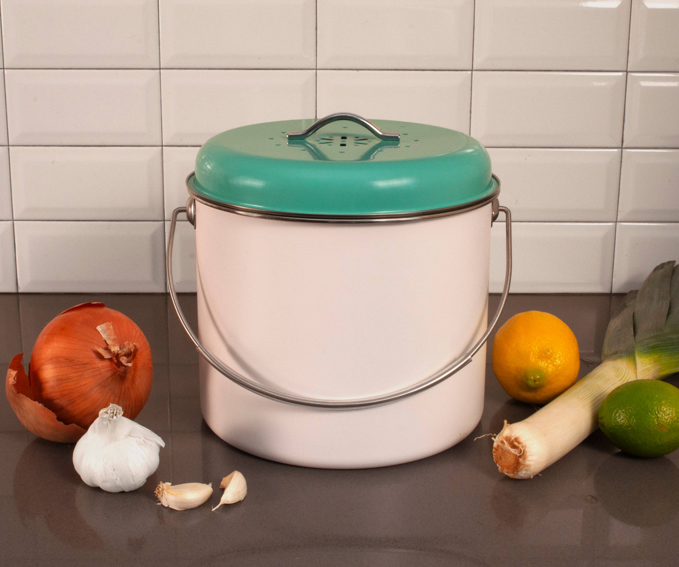 KITCHEN BASICS Compost Bin 8.5x7" 5.2Q Blue for wholesale on Faire5