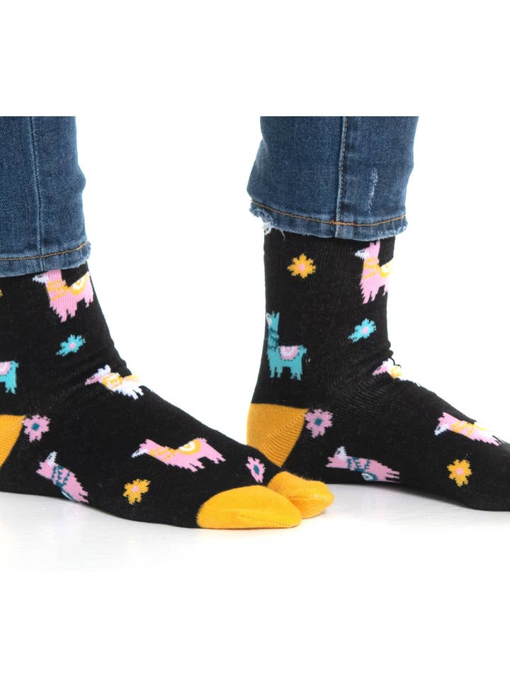 V-Toe Socks, Inc – wholesale Socks – Unisex – V-Toe Split Toe Novelty Socks Llama Black Big Toe Tabi1