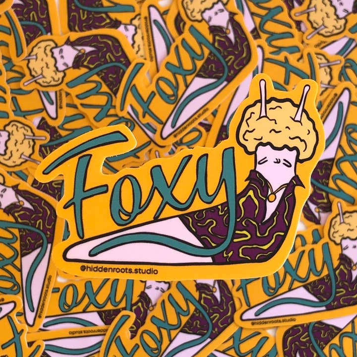 Autocollant Foxy Slug - Jaune pour la vente par Hidden Roots Studio