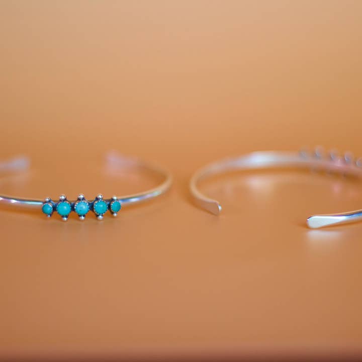 Moxie Maine - Wholesale Cuff Bracelet - 305: Turquoise & Sterling Silver Cluster Cuff Bracelet 9252