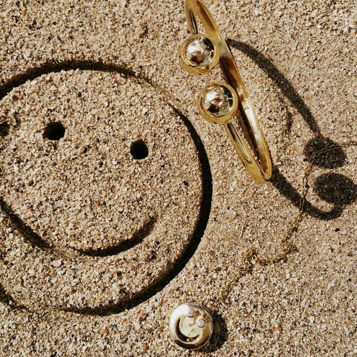 Bisjoux – wholesale Hänge-/berlockhalsband – glad smiley leende emoji mässing kristall hänge halsband