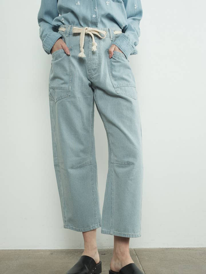 Aaron & Amber - Wholesale Jeans - Women's - MAP3083 BARREL DENIM PANTS WITH EYELET WAIST