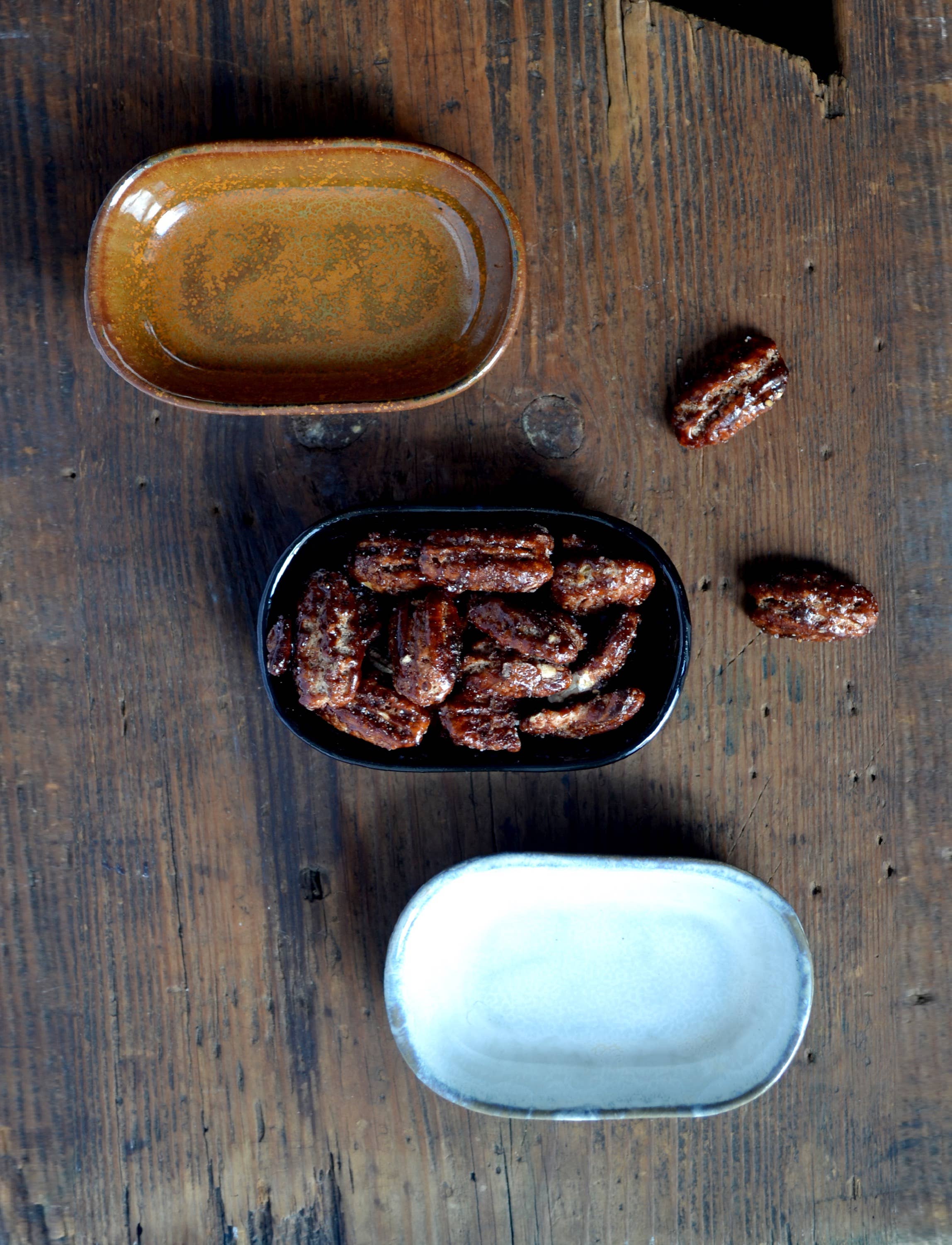 Trois Bon - Wholesale Nuts - Salted Caramel Pecans1