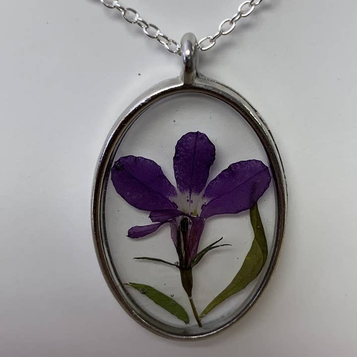 Sølvharpiks Lilla blomsterfyldt halskæde for engroshandel hos Charlmaysllc