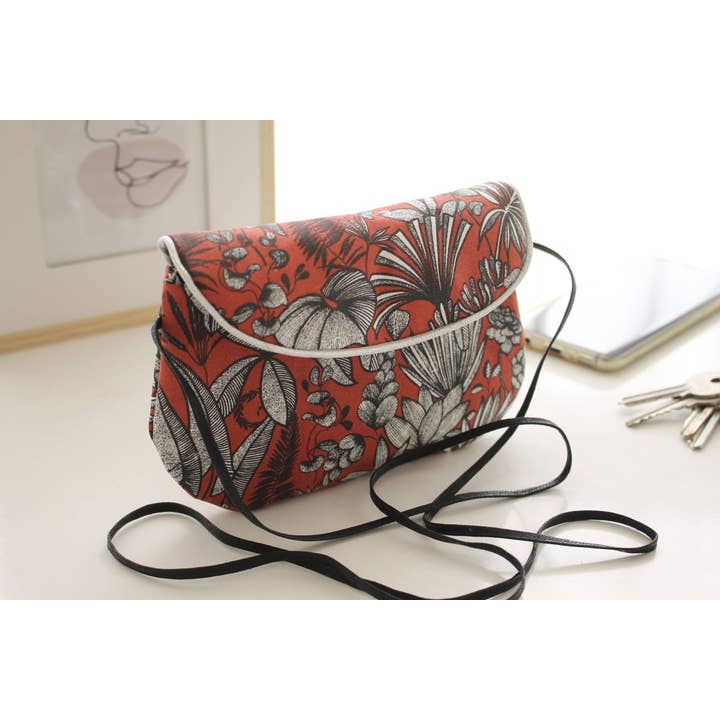 Sac poketto tropical terra pour la vente par Sabrina Trefle