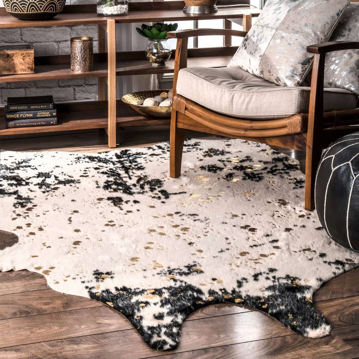 nuLOOM - Wholesale Area Rug - Iraida Faux Cowhide Area Rug