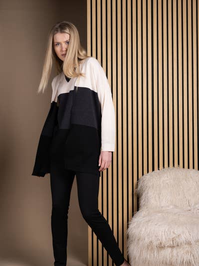 54270 Button Cardigan for wholesale by Gioroga