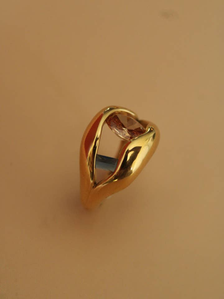 Bague Solara pour la vente par 24th & Gold
