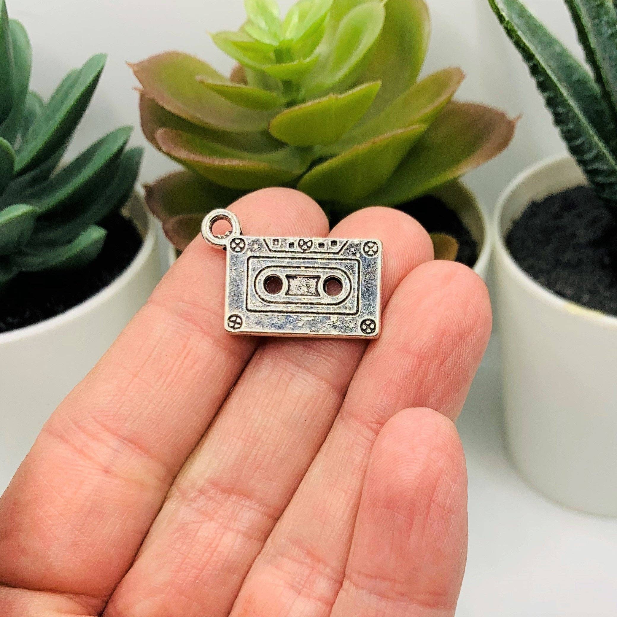 Guerrilla Charm - Wholesale Individual Charm/Pendant - Silver Cassette 3D Charms, 27x13mm2