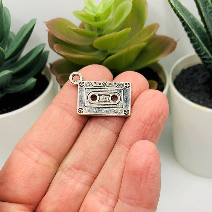 Guerrilla Charm - Wholesale Individual Charm/Pendant - Silver Cassette 3D Charms, 27x13mm2