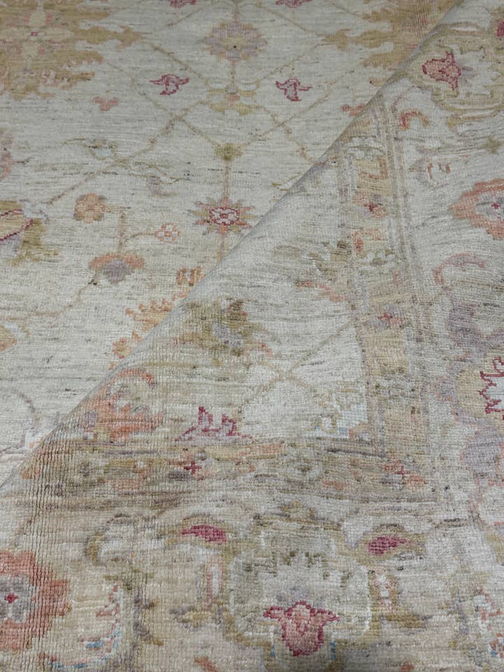 Tapis Ziegler Afghani Beige 5.11x8.2 Jennifer Davis pour la vente par Banana Manor Rug Co.