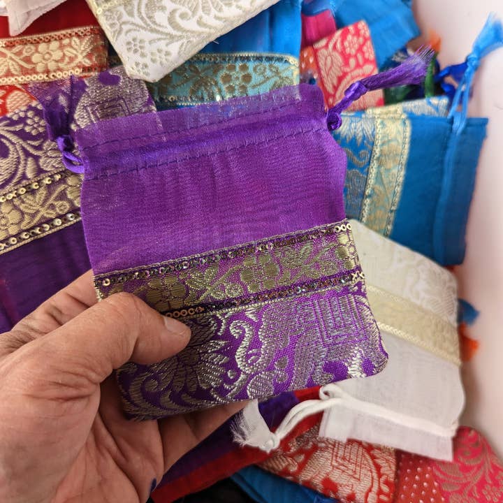 Tenzing Collections - Wholesale Gift Bag - Pack 100pic Recycle silk fabric gift pouches for gifts items27