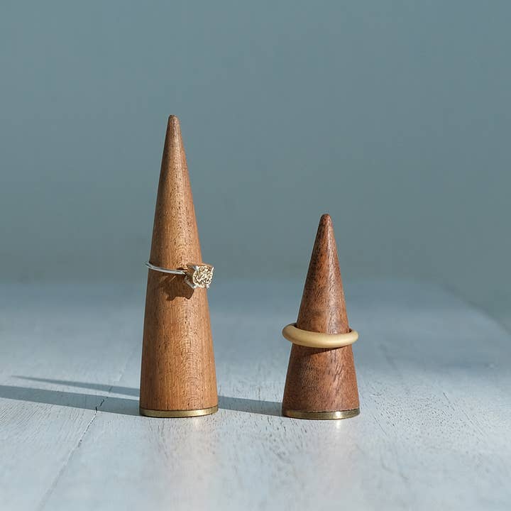 shesay - Wholesale Jewelry Box/Organizer - Acacia Brass Ring Cone – Minimal Display & Storage9
