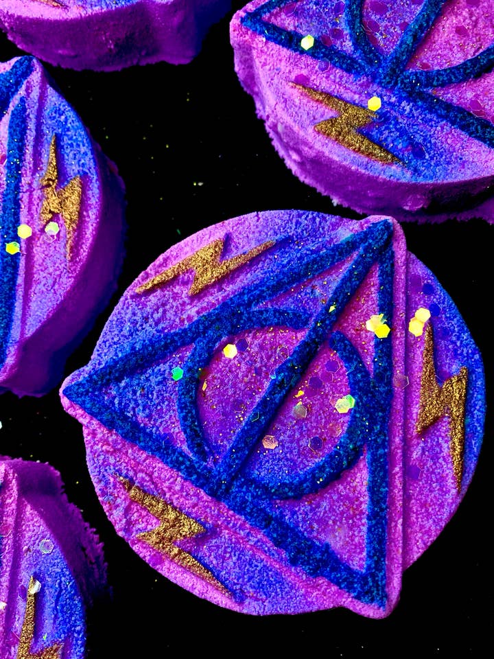 Bombe de bain Hallows pour la vente par Man on the Moon Mystics