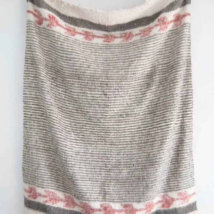 Jitana - Wholesale Throw Blanket - Selene Momo Blanket6