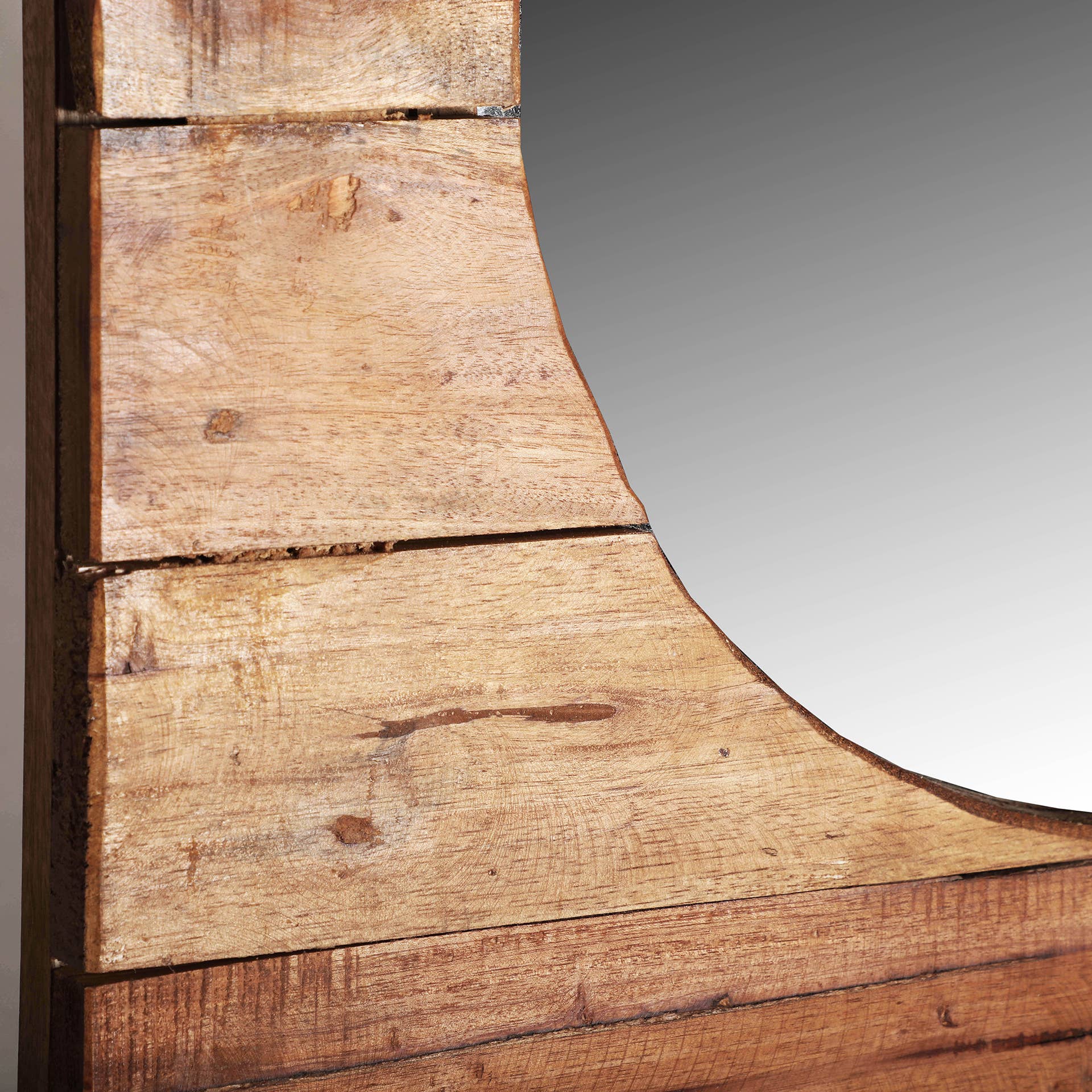 Kodu - Vendita all'ingrosso Specchi da parete - Specchio Akviran, in legno di mogano, naturale, 60X3X60Cm1