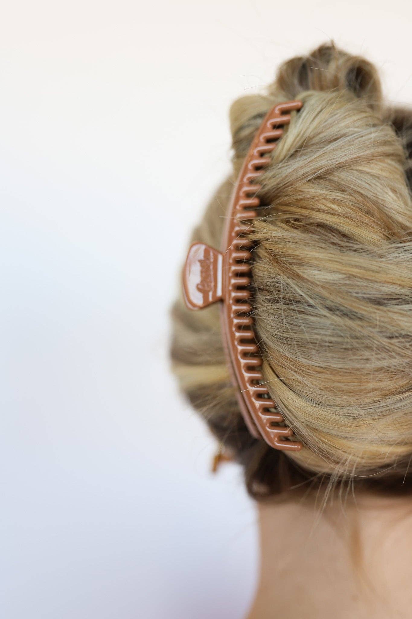 KAXI - Wholesale Hair Clip - Women's - Shiny Original Hold Everything Claw31